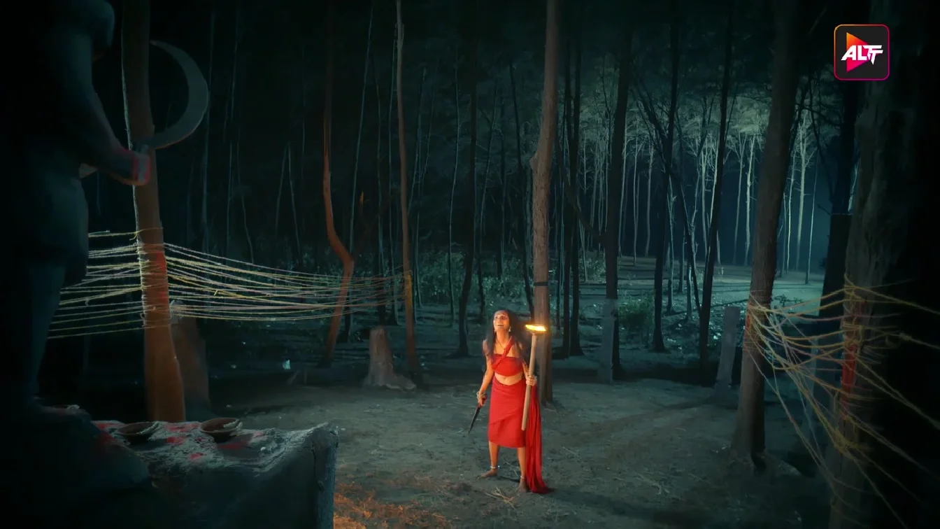 Jungle Mein Danga S01 P02 AltBalaji
